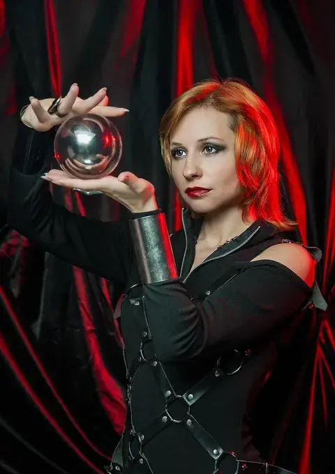 Специалист Елена В. — Tripscan